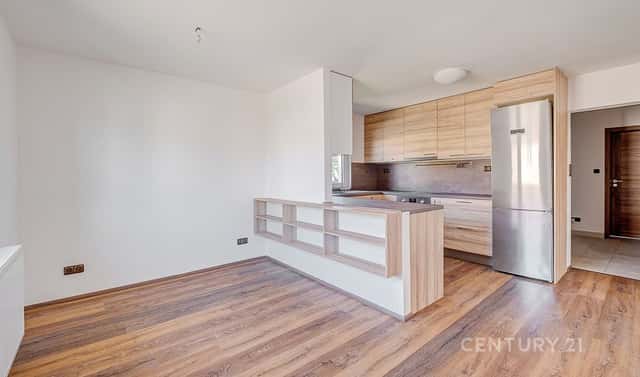 Pronájem bytu 4+kk 97 m², Kollárova, Úvaly, okres Praha-východ