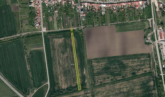 Prodej pole 3 736 m², Bánov, okres Uherské Hradiště