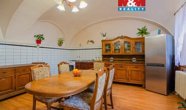 Prodej domu 260 m² s pozemkem 430 m², Radonice, okres Chomutov