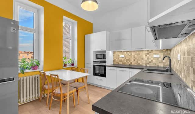 Prodej bytu 3+1 80 m², Škroupova, Hradec Králové