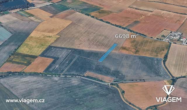 Prodej pole 5 925 m², Sudovo Hlavno, okres Praha-východ
