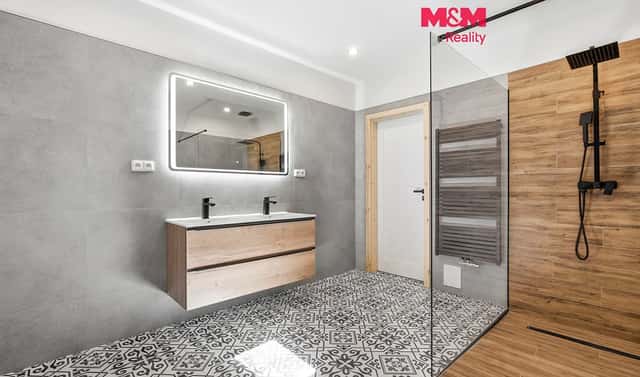 Prodej domu 313 m² s pozemkem 457 m², Železný Brod – Bzí, okres Jablonec nad Nisou