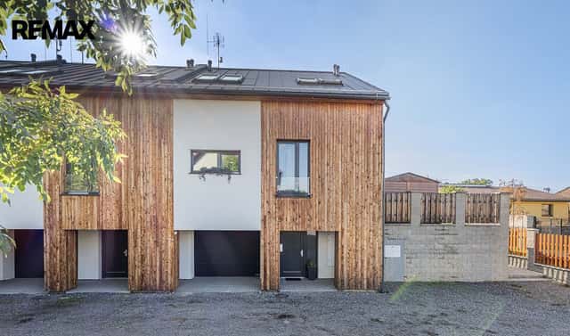 Prodej domu 179 m² s pozemkem 230 m², Roztocká, Velké Přílepy, okres Praha-západ