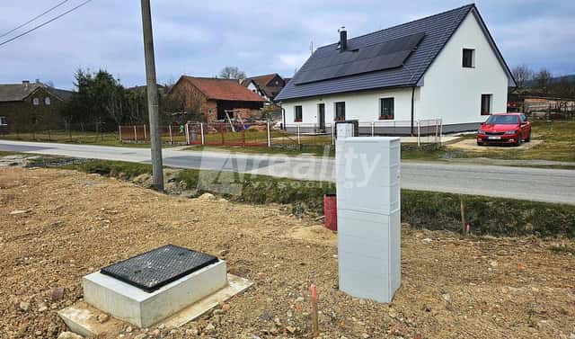Prodej stavebního pozemku 1 425 m², Lhotka, okres Žďár nad Sázavou