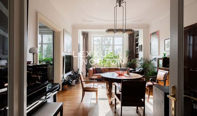 Pronájem bytu 3+1 120 m², Na valech, Praha 6 – Hradčany