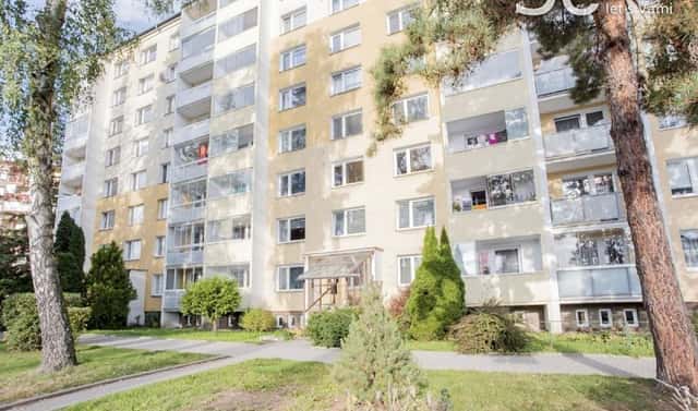 Prodej bytu 1+1 33 m², Vsetín