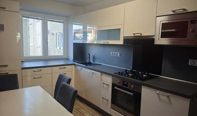 Pronájem bytu 3+1 77 m², 28. října, Znojmo