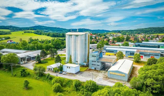 Prodej výrobních prostor 9 957 m², Kájov, okres Český Krumlov