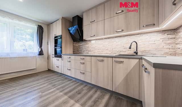 Prodej domu 131 m² s pozemkem 1 031 m², V Luhu, Měchenice, okres Praha-západ