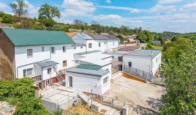 Prodej domu 940 m² s pozemkem 5 787 m², Koleč, okres Kladno
