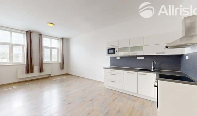 Prodej bytu 2+kk 55 m², Revoluční, Krnov – Pod Bezručovým vrchem, okres Bruntál