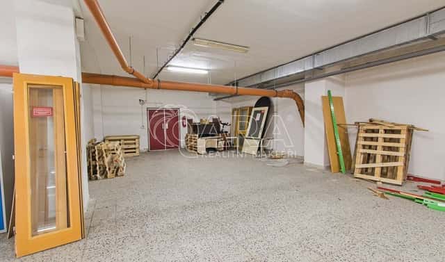 Pronájem skladovacích prostor 350 m², Roztylská, Praha 4 – Chodov
