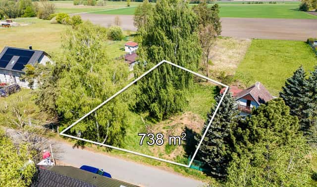 Prodej stavebního pozemku 738 m², Sadská, okres Nymburk