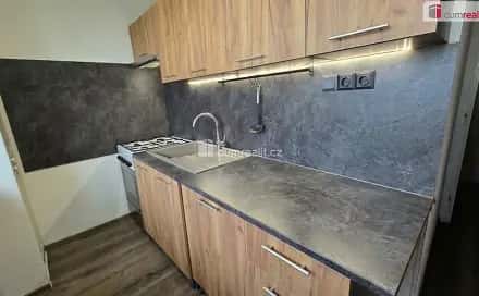 Pronájem bytu 3+1 61 m², Mlýnská, Zlín – Malenovice