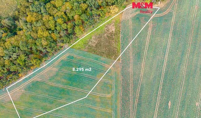 Prodej pole 5 729 m², Číčovice, okres Praha-západ