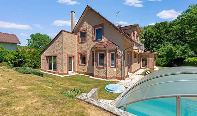 Prodej domu 202 m² s pozemkem 1 200 m², Za můstkem, Praha 9 – Miškovice
