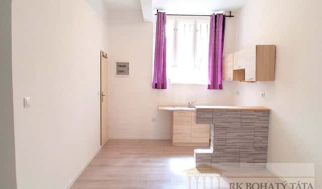 Pronájem bytu 2+kk 26 m², Plynární, Praha 7 – Holešovice
