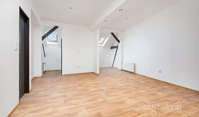 Prodej bytu 3+kk 76 m², Zámečnická, Plzeň – Jižní Předměstí, okres Plzeň-město