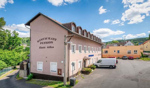 Pronájem bytu 1+kk 23 m², Studentská, Karlovy Vary – Doubí