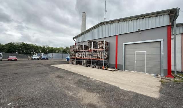 Pronájem skladovacích prostor 335 m², Raisova, Chomutov