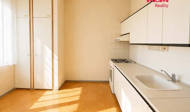 Prodej bytu 2+1 44 m², Podroužkova, Ostrava – Poruba, okres Ostrava-město