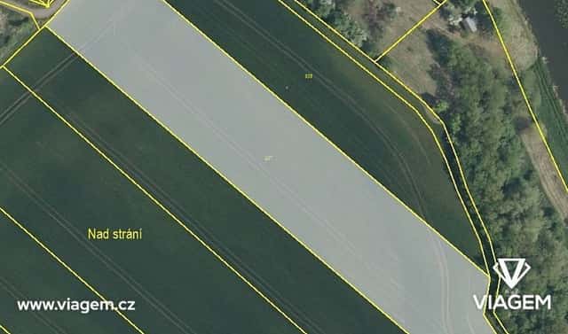 Prodej pole 3 008 m², Žiželice, okres Kolín
