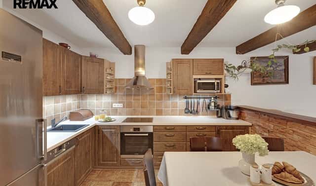 Prodej domu 120 m² s pozemkem 185 m², U Sádek, Hostivice, okres Praha-západ