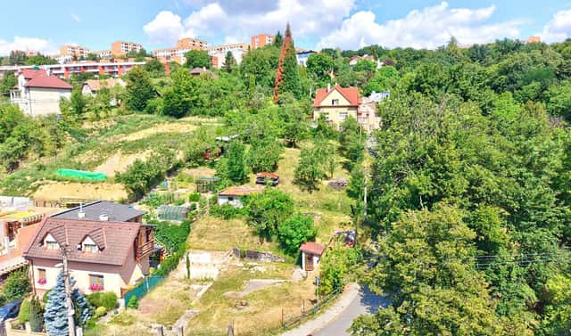 Prodej stavebního pozemku 1 013 m², Pod Nivami, Zlín