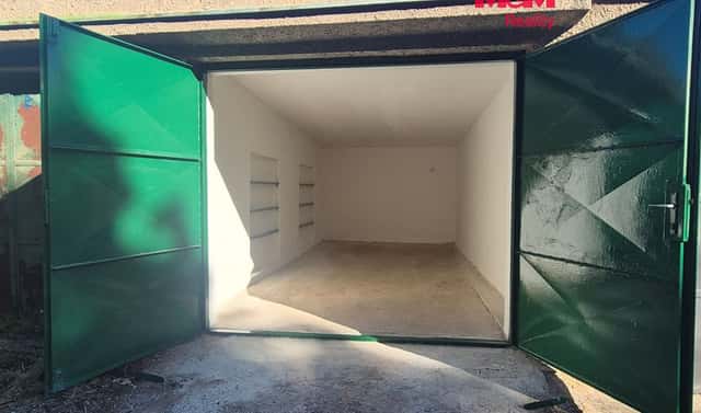 Prodej garáže, 18 m2, Beroun, Beroun – Beroun-Město