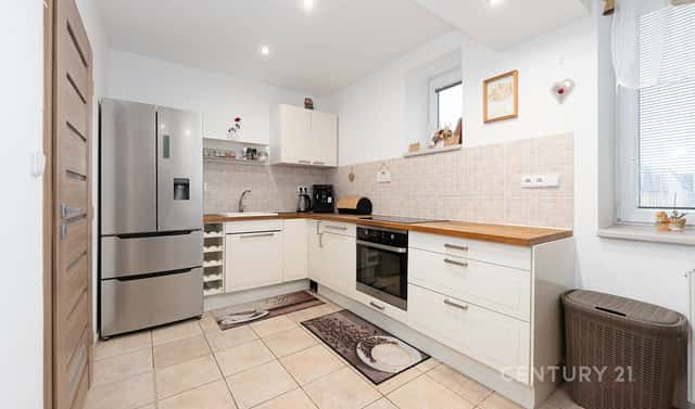 Prodej bytu 3+kk 76 m², Dukelské nám., Hustopeče, okres Břeclav