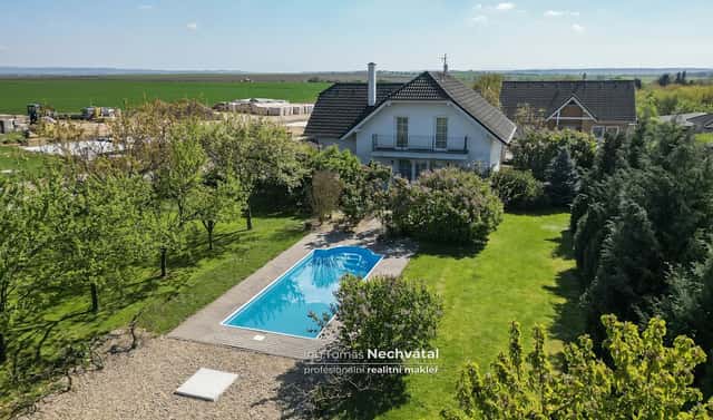 Prodej domu 135 m² s pozemkem 987 m², Těšetice, okres Znojmo