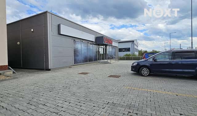 Pronájem obchodních prostor 450 m², U Čápova dvora, Tábor