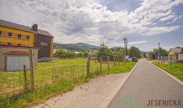 Prodej komerčního pozemku 1 608 m², Lipová-lázně, okres Jeseník