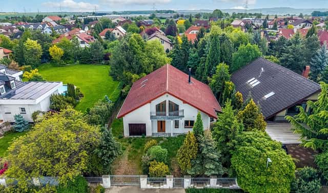 Prodej domu 244 m² s pozemkem 1 000 m², Březovská, Zvole, okres Praha-západ