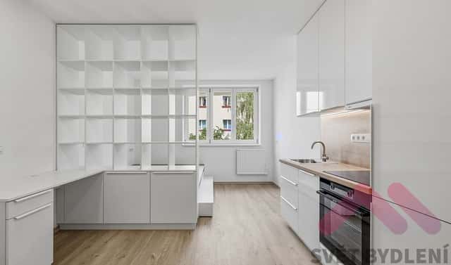 Pronájem bytu 1+kk 25 m², Biskupcova, Praha 3 – Žižkov