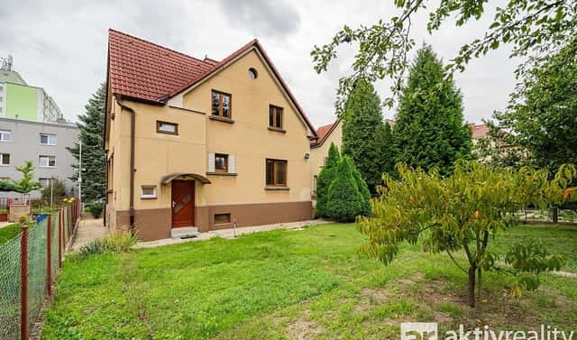Prodej domu 186 m² s pozemkem 448 m², Fričova, Mělník