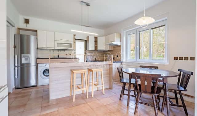 Prodej bytu 3+1 91 m², Ke Svatému Jánu, Beroun – Beroun-Hostim
