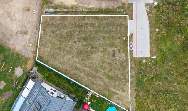 Prodej stavebního pozemku 675 m², V zatáčce, Praha 4 – Šeberov