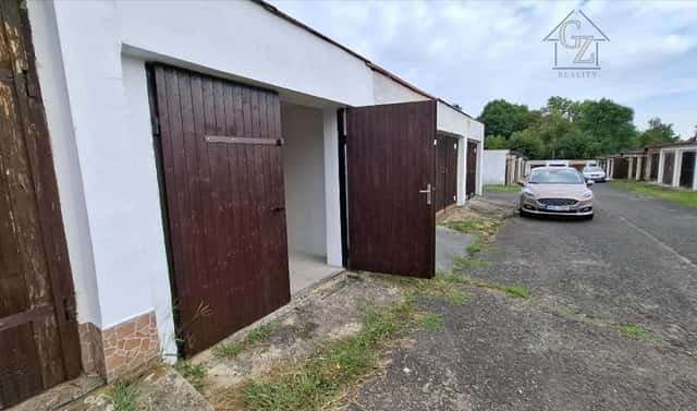 Družstevní garáž v Litvínově Na Pavlu II zabezpečený areál, Lomská, Litvínov – Horní Litvínov, okres Most