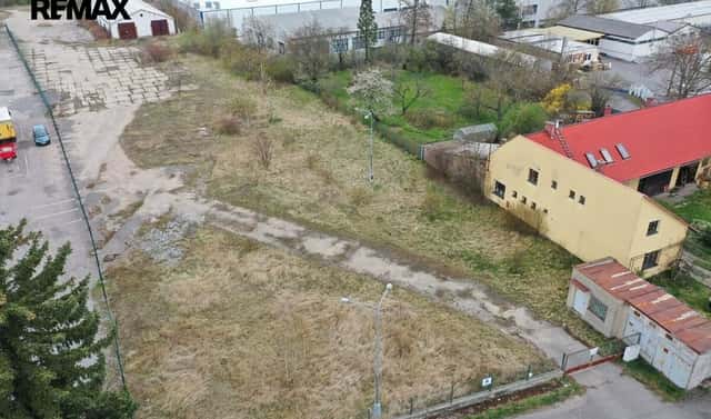 Prodej komerčního pozemku 12 183 m², Přelouč, okres Pardubice