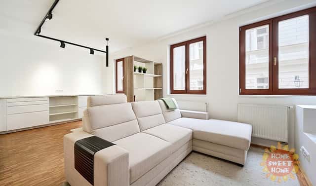 Pronájem bytu 1+kk 30 m², Kozácká, Praha 10 – Vršovice