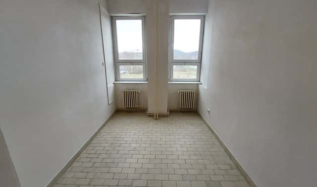 Pronájem kanceláře 22 m², Chomutov