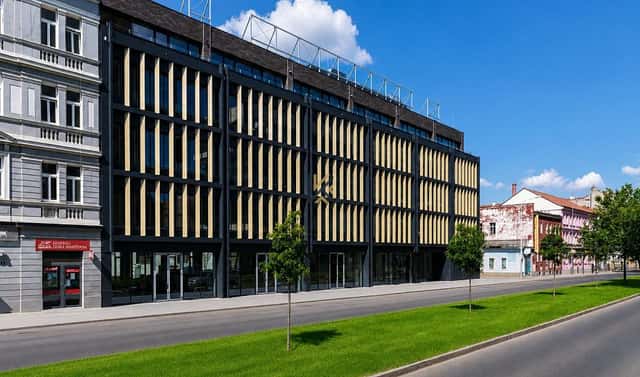 Pronájem kanceláře 441 m², Dělnická, Praha 7 – Holešovice
