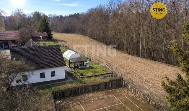 Prodej domu 210 m² s pozemkem 1 778 m², Kladky, okres Prostějov