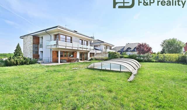 Pronájem domu 412 m² s pozemkem 1 072 m², Rozdělovská, Praha 6 – Břevnov
