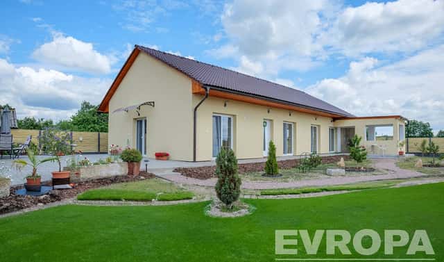 Prodej domu 123 m² s pozemkem 1 454 m², Kladruby nad Labem – Bílé Vchynice, okres Pardubice