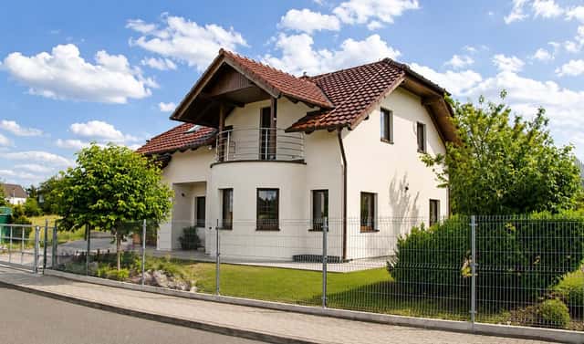 Prodej domu 148 m² s pozemkem 908 m², Travnatka, Tmaň, okres Beroun