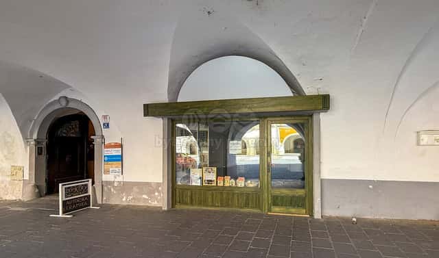 Pronájem kanceláře 30 m², náměstí Míru, Svitavy – Město