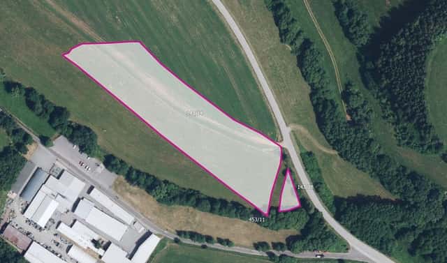 Prodej pole 15 334 m², Nová Paka – Radkyně, okres Jičín