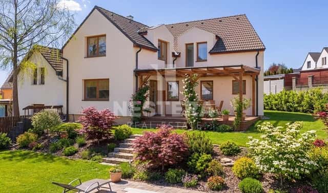 Prodej domu 209 m² s pozemkem 1 067 m², Libeř, okres Praha-západ